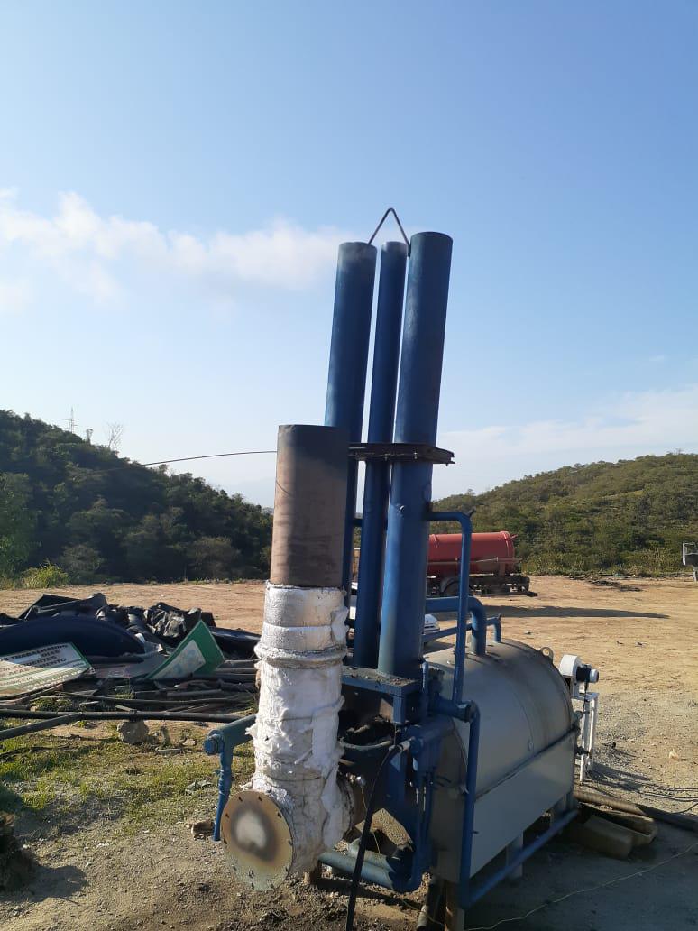 Imagem que mostra a vista frontal da chaminé do nosso evaporador de chorume.